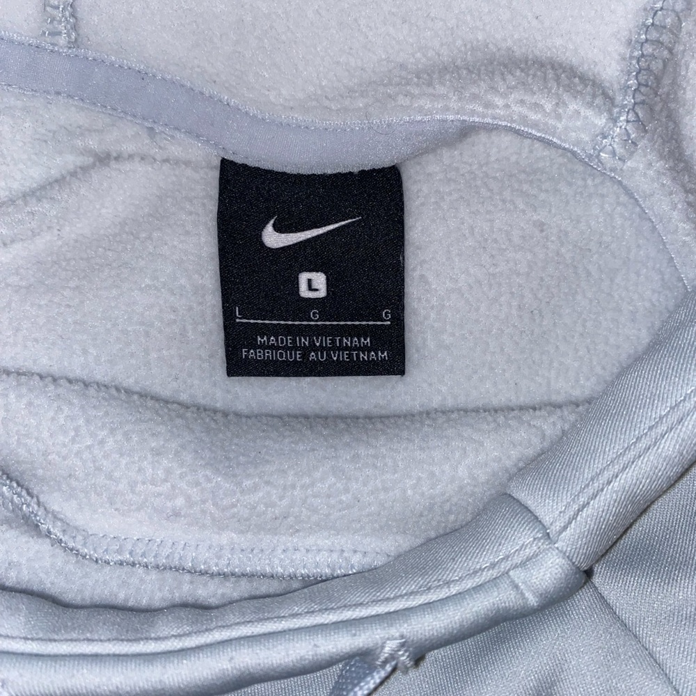 Nike Sweatshirt - Picture 3 of 5